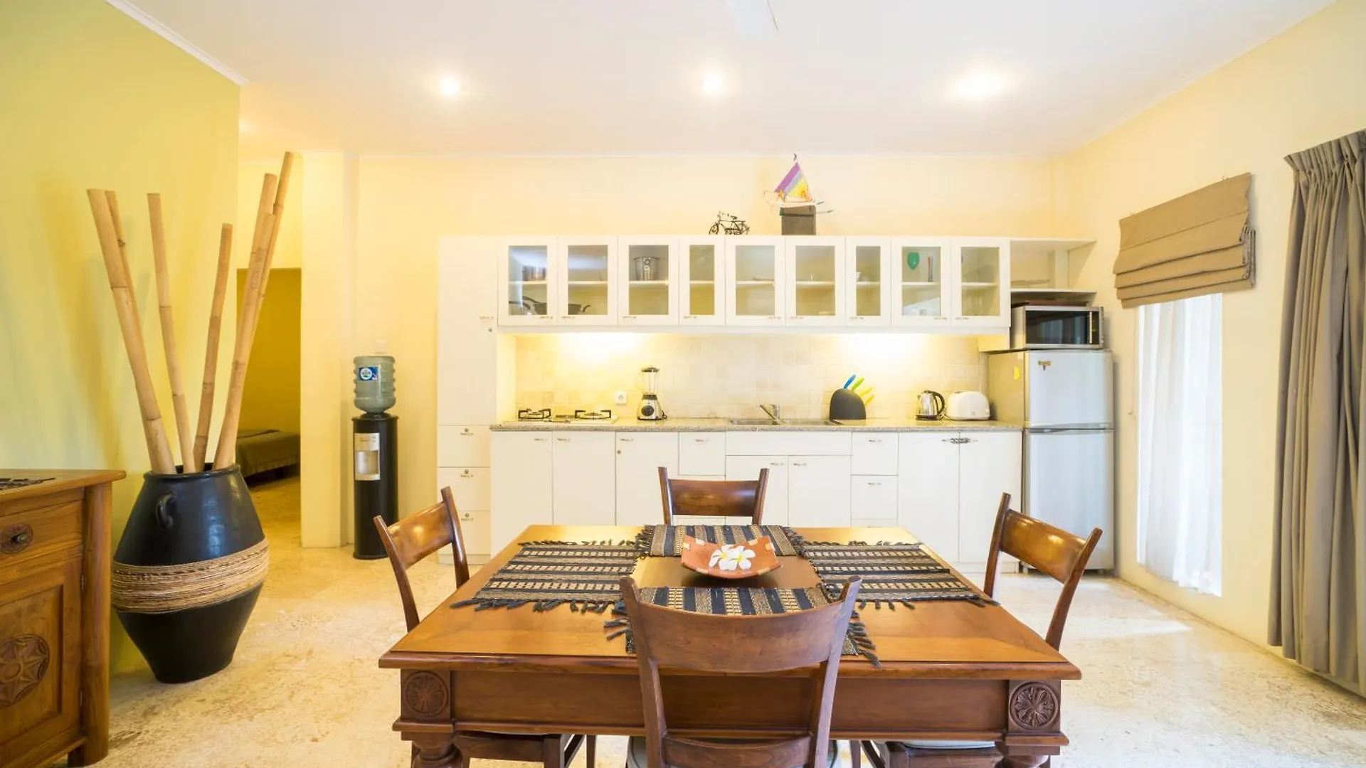 Beach Melati Apartments Legian