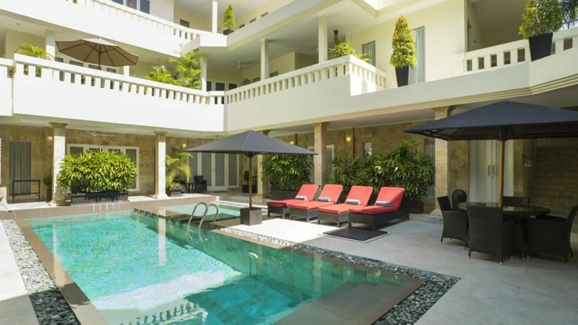 Beach Melati Apartments Legian